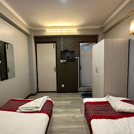 8848 Hostel Katmandu Eksteriør billede